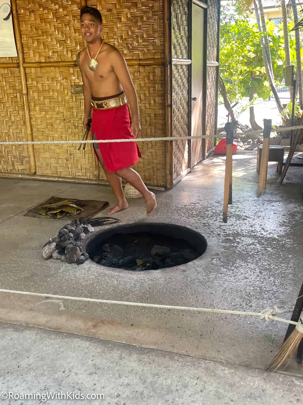baking coconut bread in tahiti village