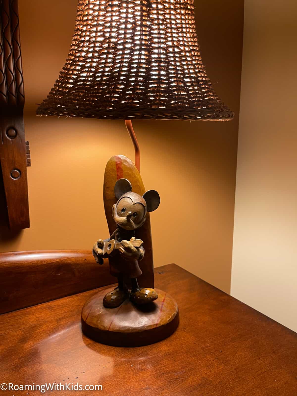 Mickey Mouse lamp at aulani resort
