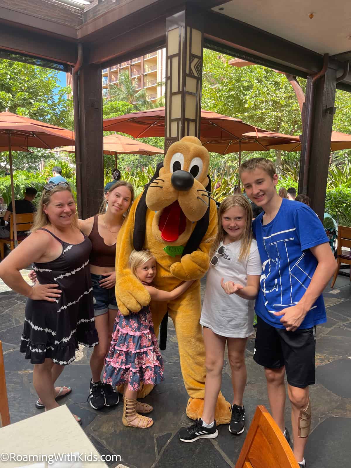 Disney Aulani Character Breakfast Review photo with Pluto