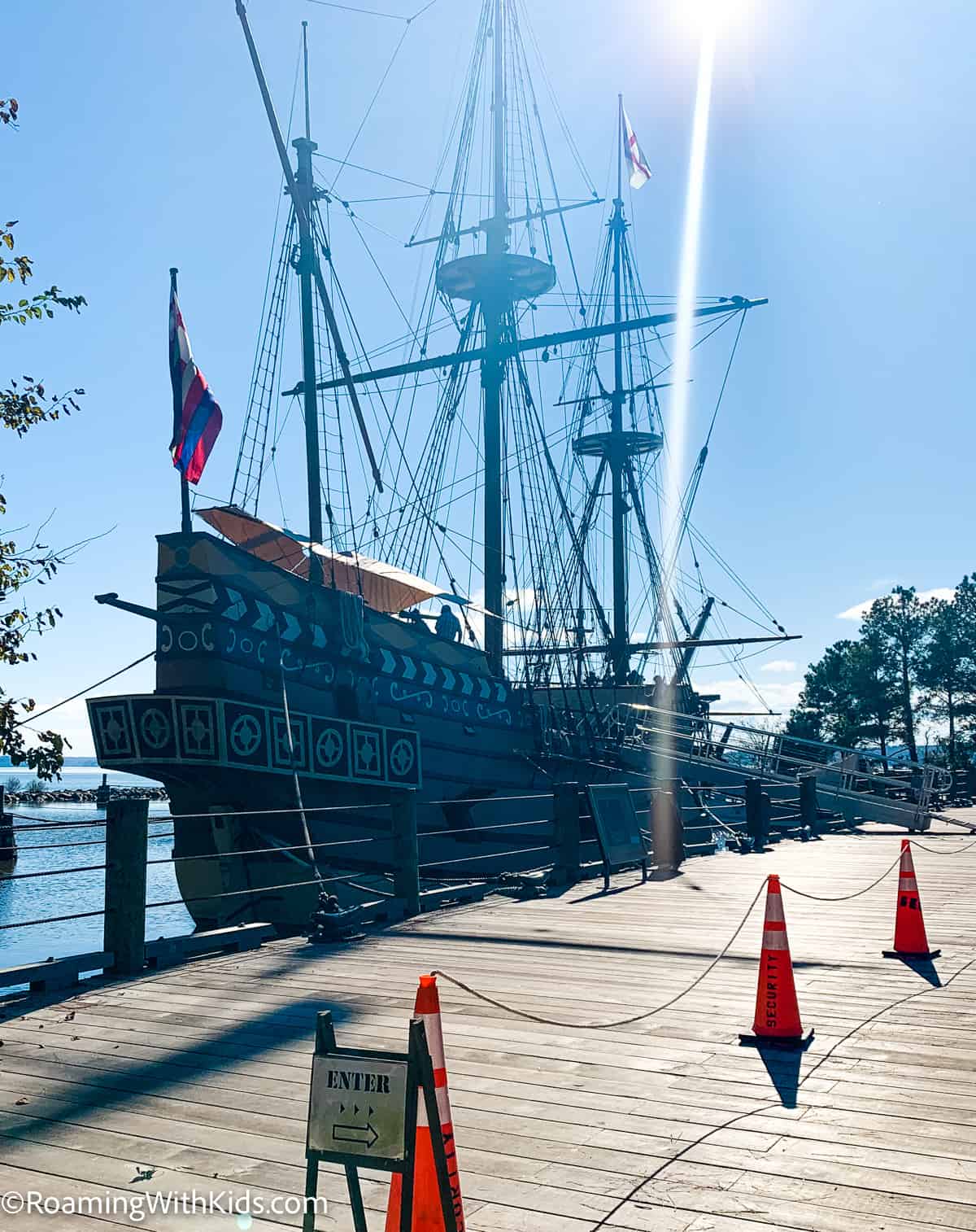 Jamestown settlement museum ship