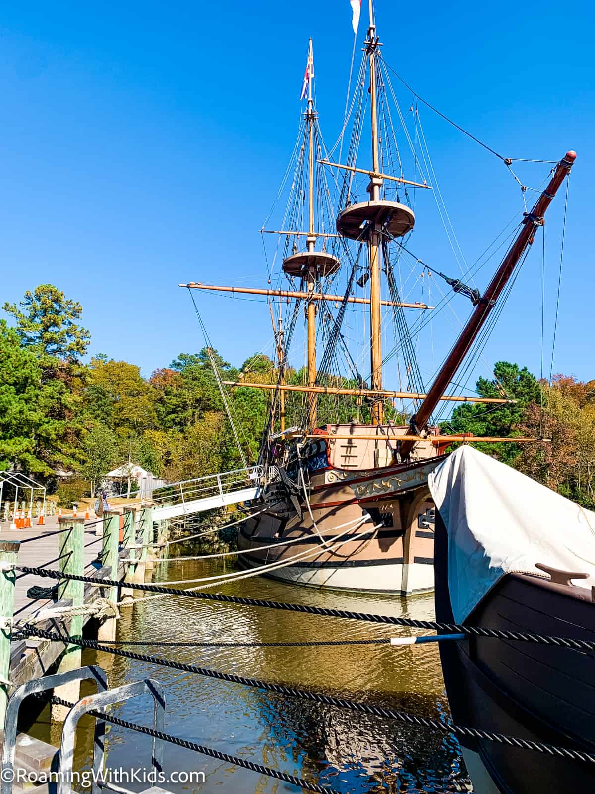 Ship at Jamestown settlement museum